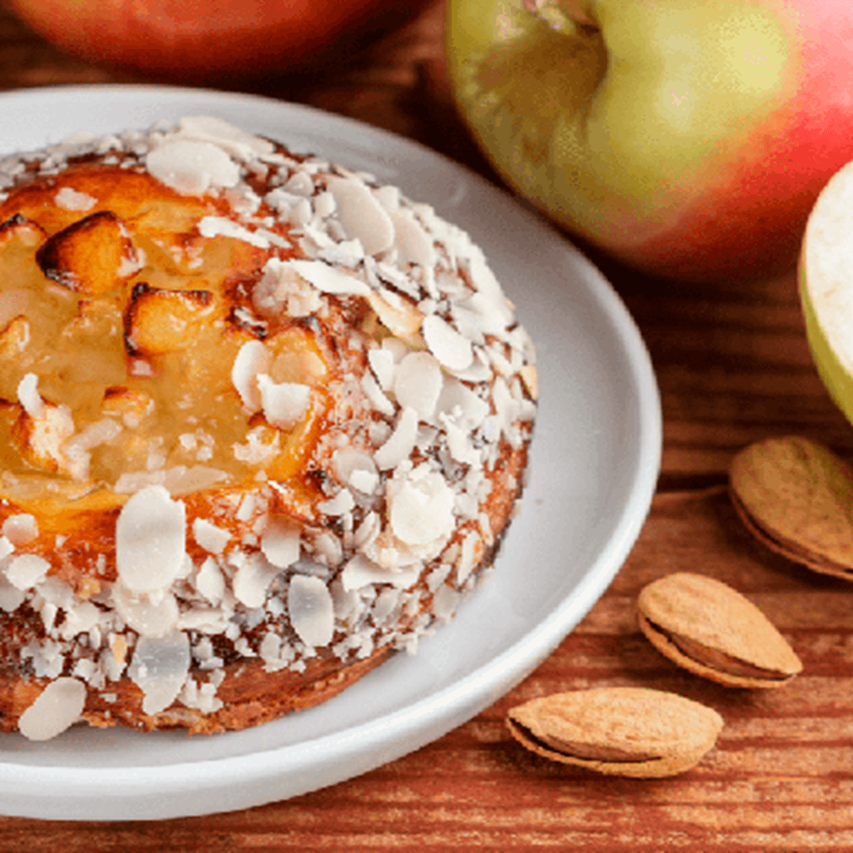 Almond Stuffed Apples - Tetley Recipe |  |