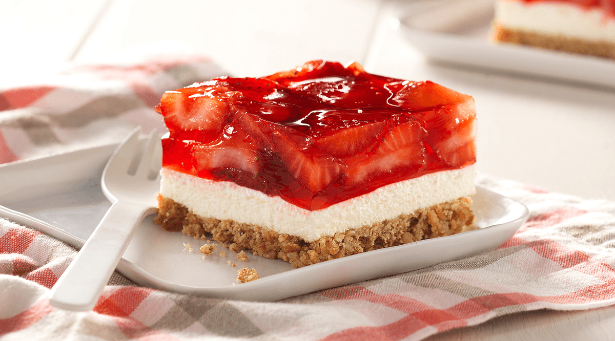 Kraft Heinz Strawberry Pretzel Dessert Squares Recipe | undefined | undefined