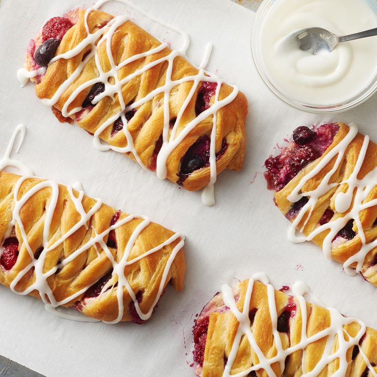 Mini Mixed Berry Crescent Braids - Pillsbury™