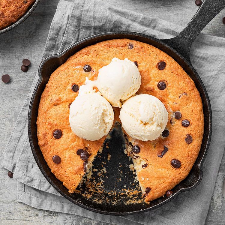 Skillet Chocolate Chip Cookie - Stone Ridge Creamery