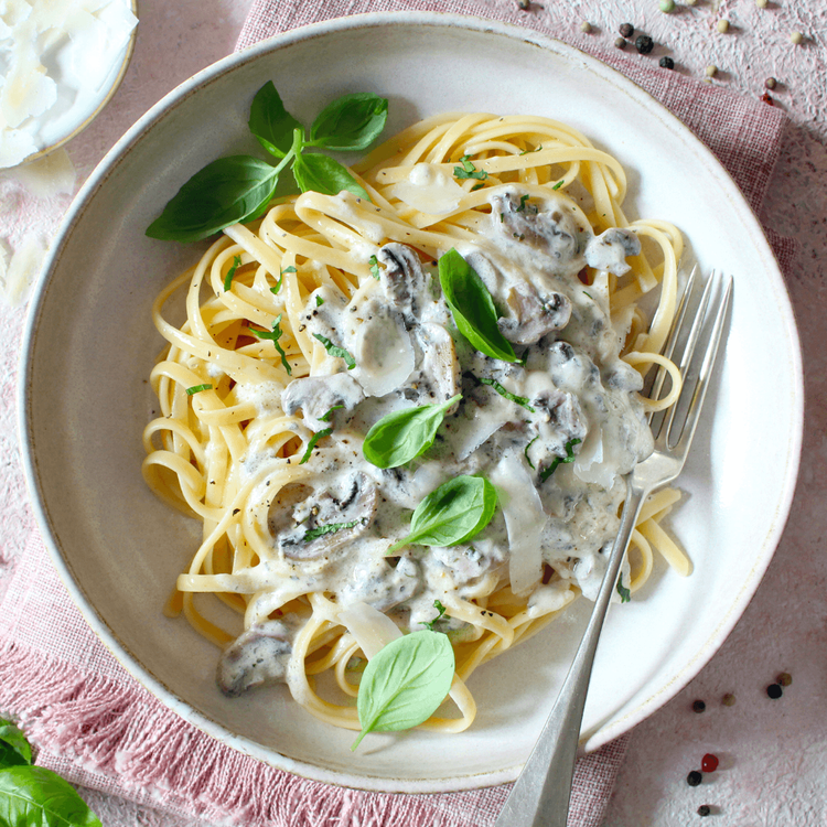 Linguine with Mushrooms - Urban Meadow