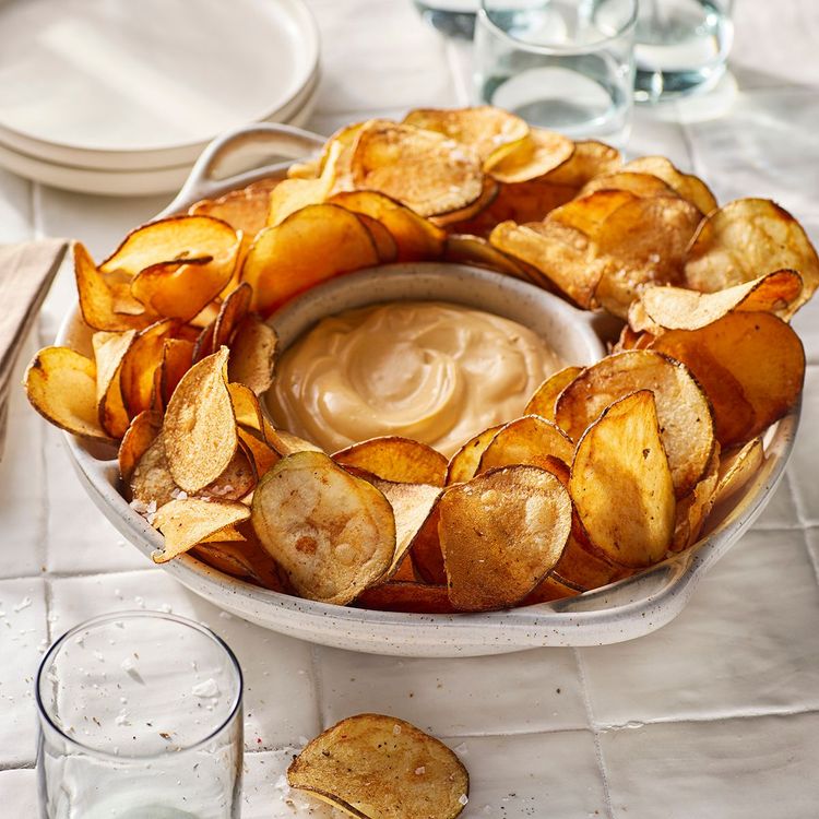 Buffalo Chips with Louisiana Hot Dip - Wesson