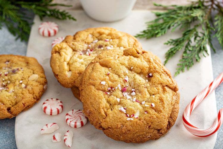White Chocolate Candy Cane Cookies