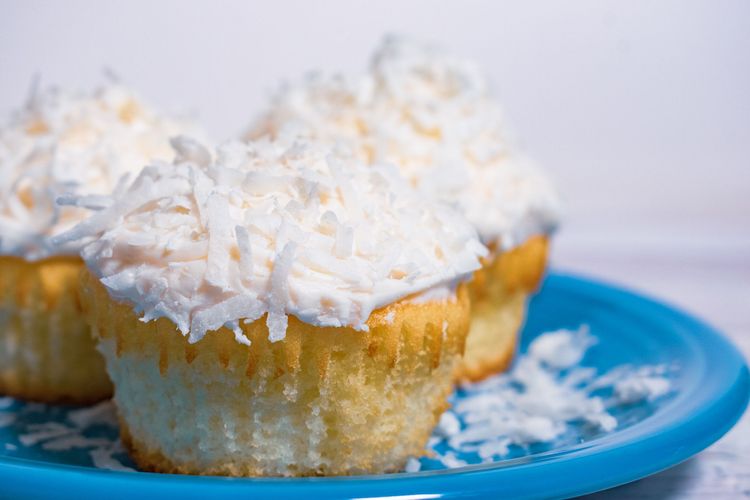 Snowball Cupcakes